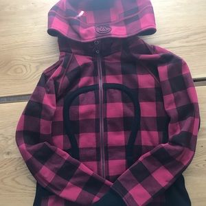 Lululemon Plaid Scuba buffalo
